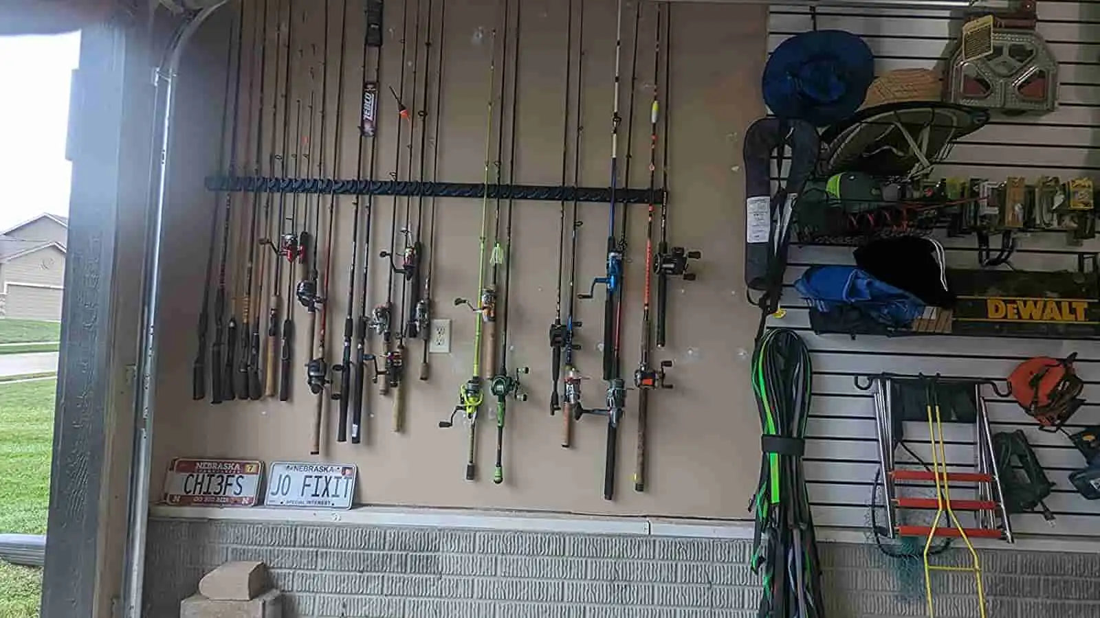 Fishing Rod Holders: Essential Features to Consider Before Buying – Plusinno